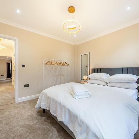 Brand New London Luxury House - Sleeps 8 Villa Dış mekan fotoğraf