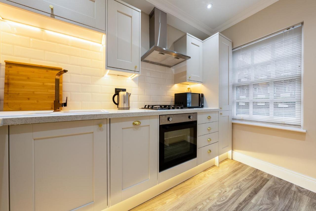 Brand New London Luxury House - Sleeps 8 Villa Dış mekan fotoğraf